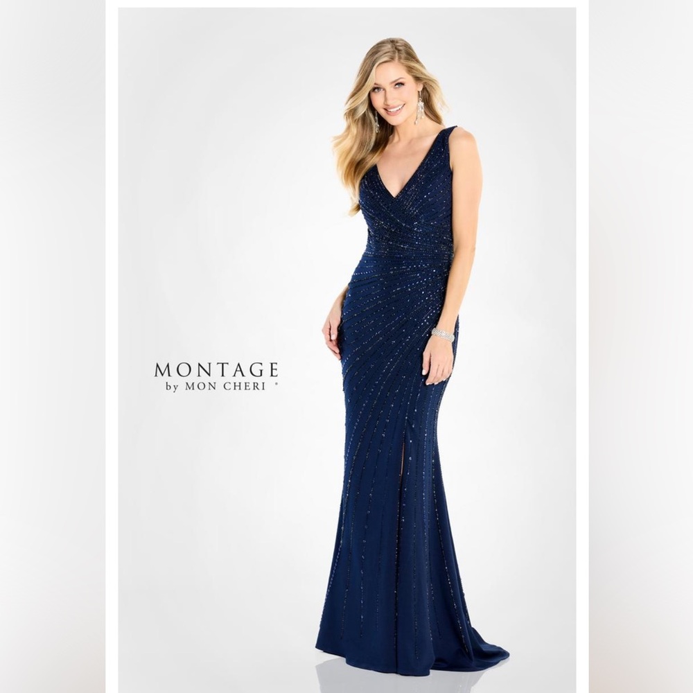 Montage by Mon Cheri Gown Navy Women’s size 14